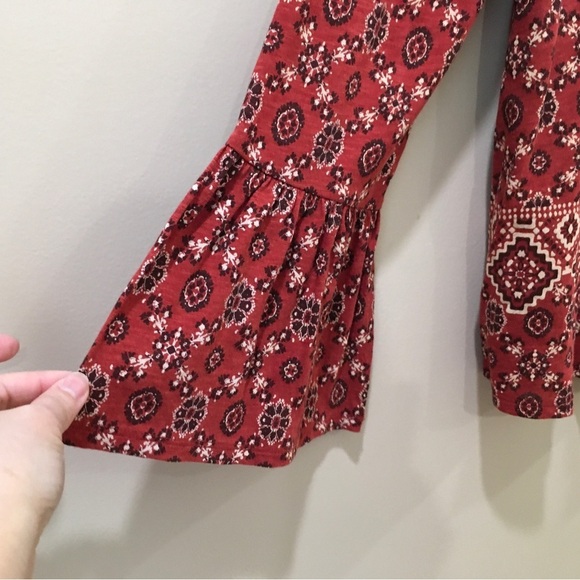 Lucky Brand Blouse top v neck bell sleeve Peasant Boho red size s new - Picture 2 of 5